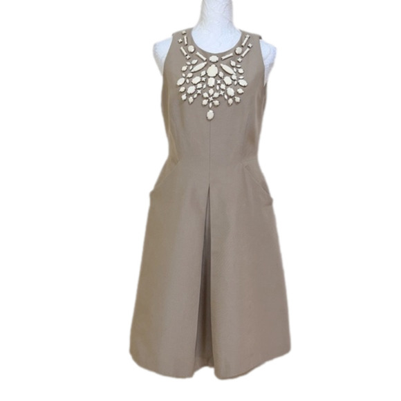 Kay Unger Dresses & Skirts - Kay Unger New York Vintage Tan Sleeveless Round Neck A-Line Dress w/Pockets-Sz 6